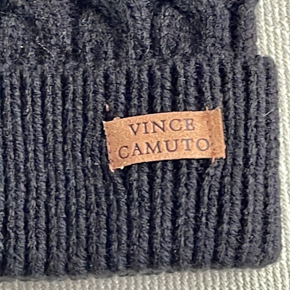 SPECTACULAR CUSTOM "REAL FUR" POM TOQUE - Picture 3 of 5